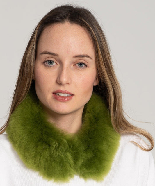 Cuello de pelo de alpaca verde con cinta de terciopelo - Be ALPACA